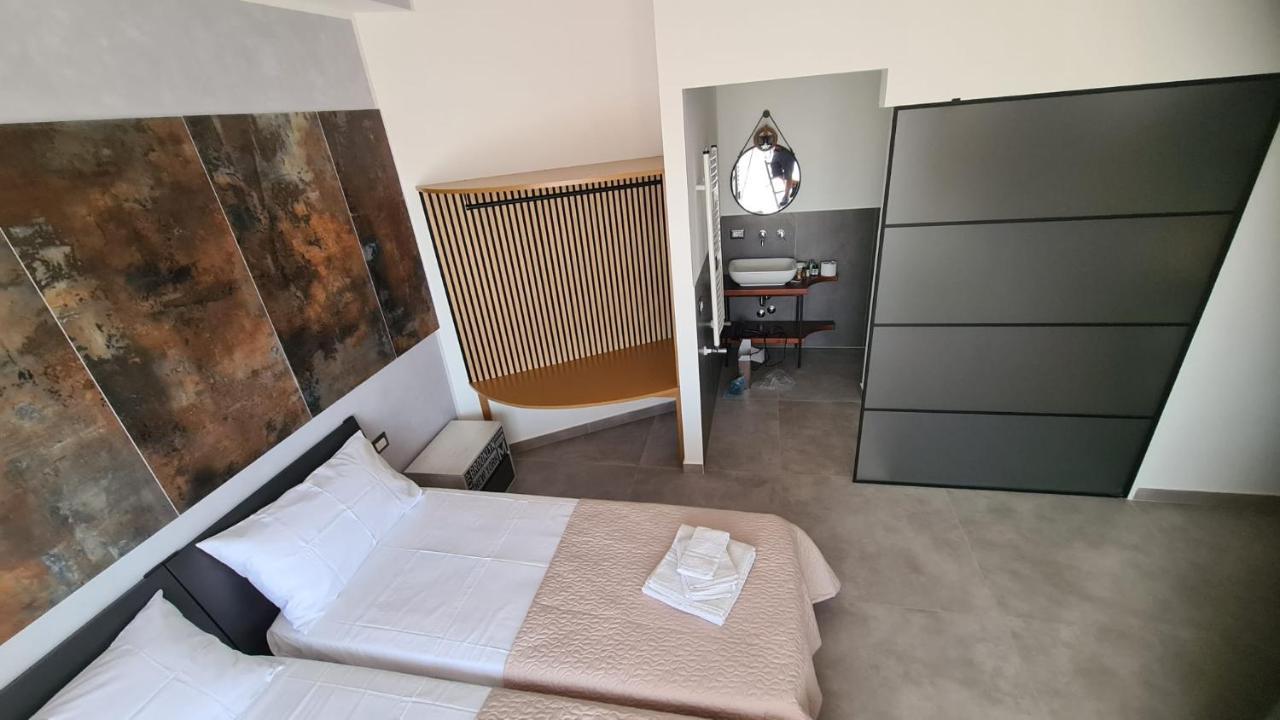 Casa Veneziano Bed & Breakfast เมสซีนา ภายนอก รูปภาพ